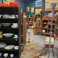 Shopping & Dining: Rebellion Apparel, Antiques, and Artisan Shop